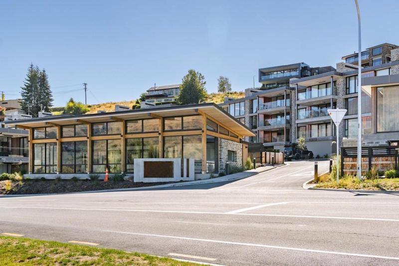 Winona Of Wanaka - Luxury Lakefront Apartment Exterior photo